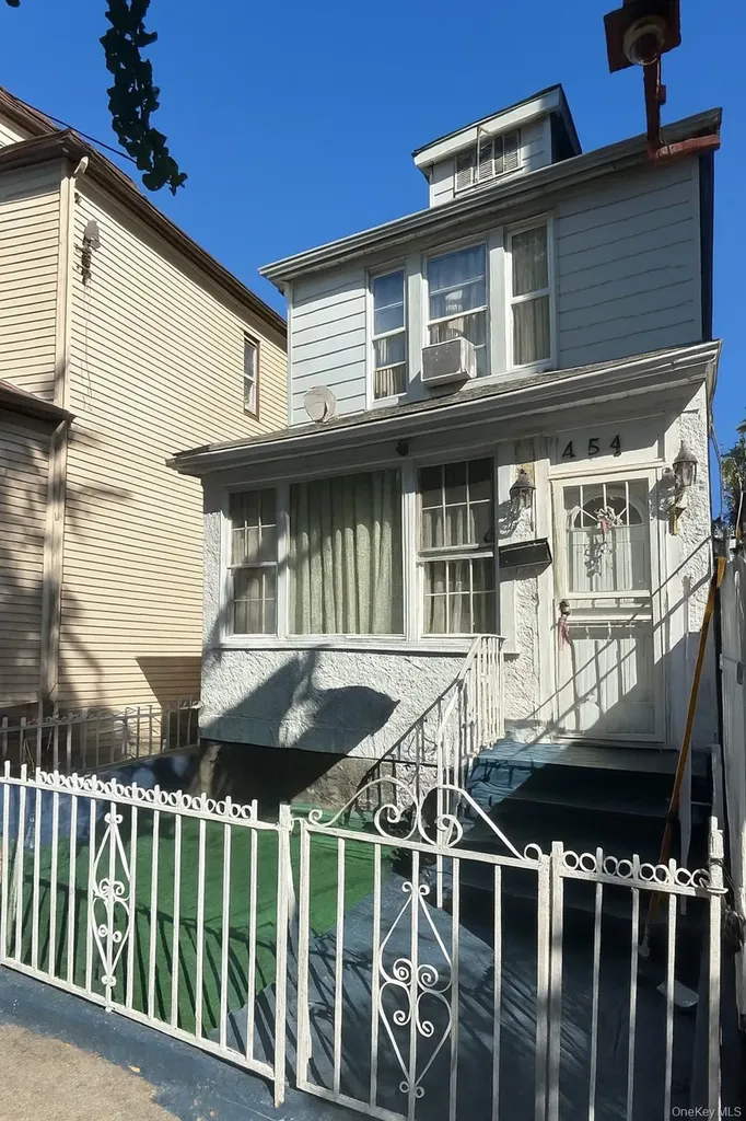 455 E 51st Street Brooklyn NY 11203