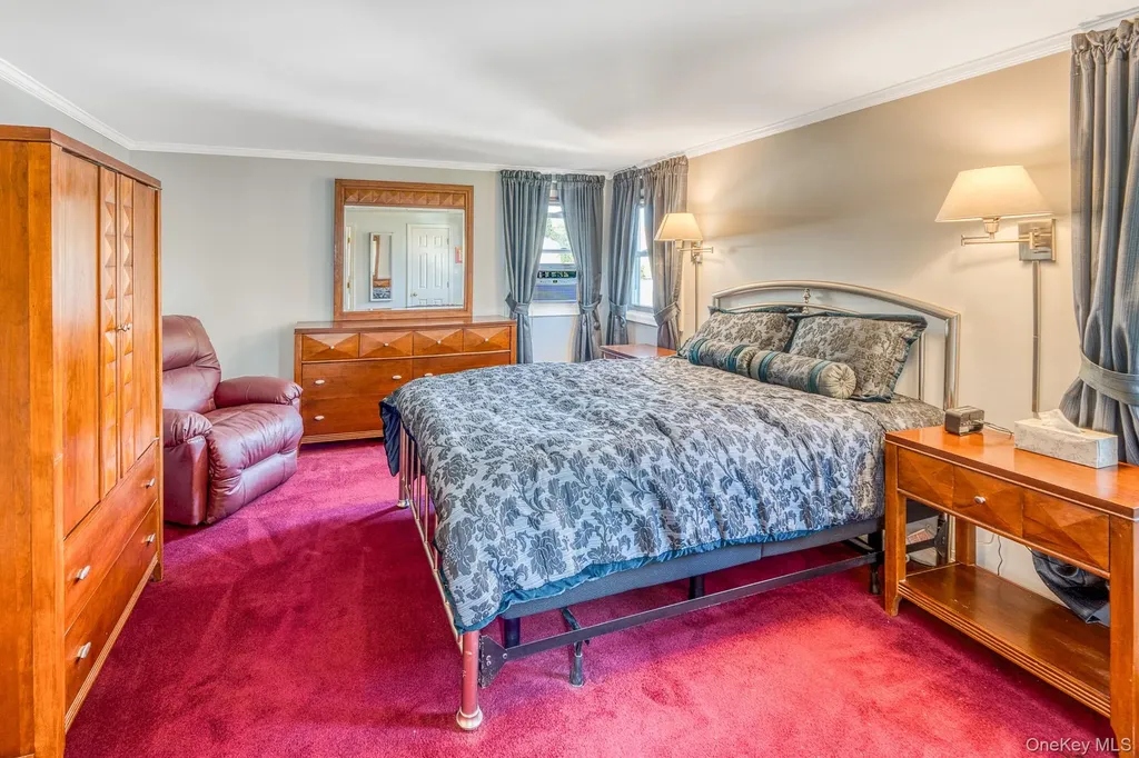 2531 Mount Avenue Oceanside NY 11572