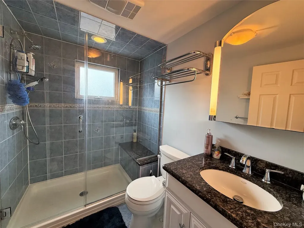 2531 Mount Avenue Oceanside NY 11572