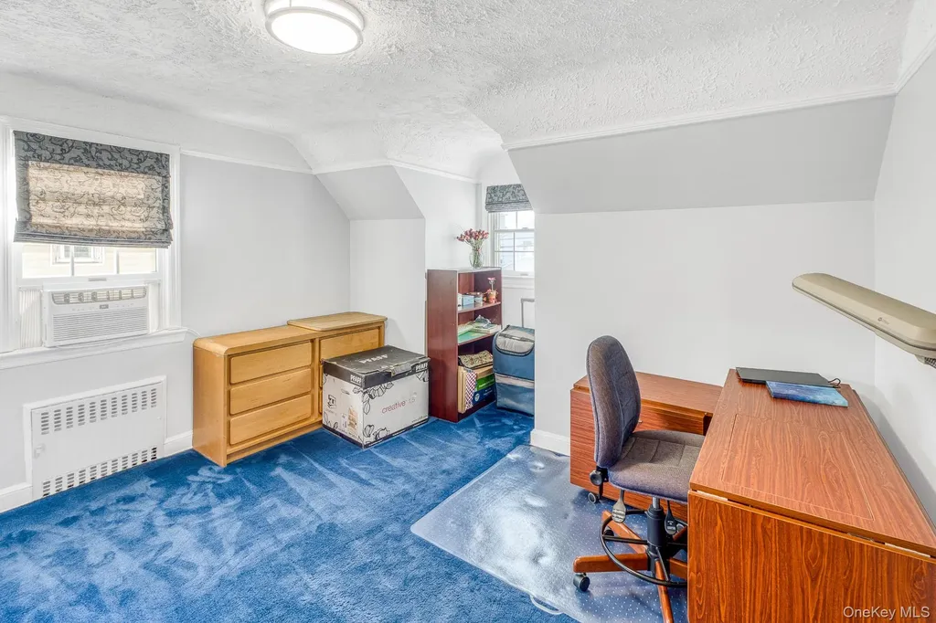 2531 Mount Avenue Oceanside NY 11572