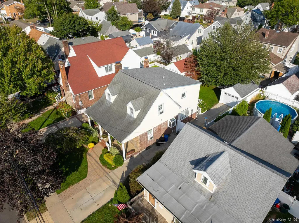 2531 Mount Avenue Oceanside NY 11572
