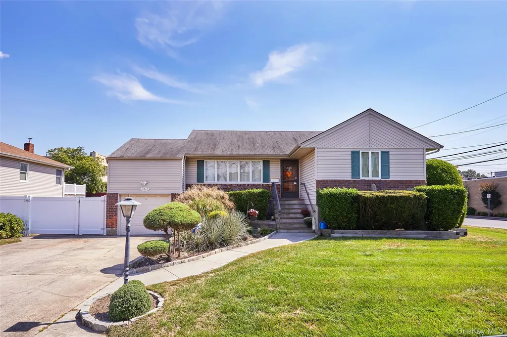 3373 Lawrence Avenue Oceanside NY 11572