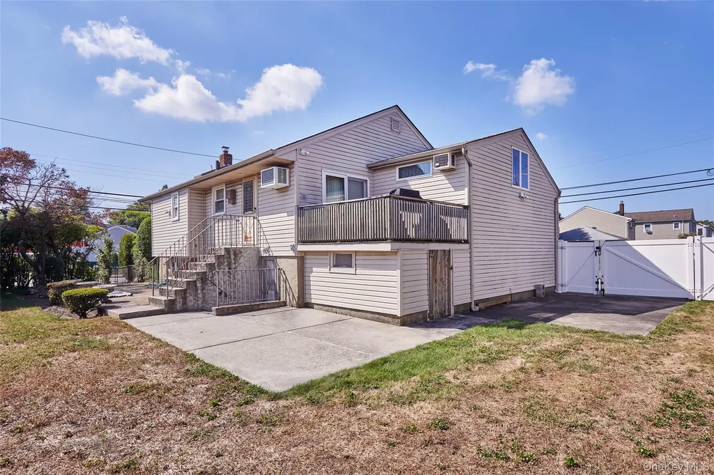 3373 Lawrence Avenue Oceanside NY 11572