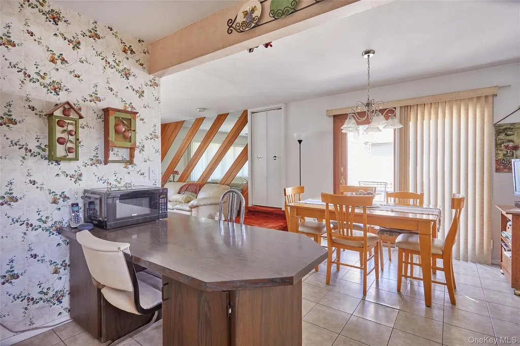 3373 Lawrence Avenue Oceanside NY 11572