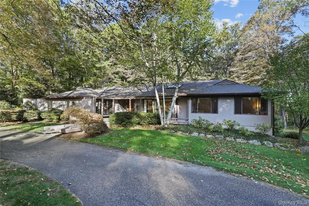 34 Blair Road Armonk NY 10504