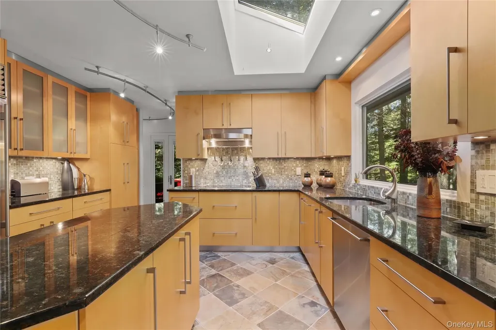34 Blair Road Armonk NY 10504