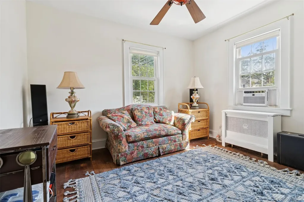 9 Troy Place Merrick NY 11566