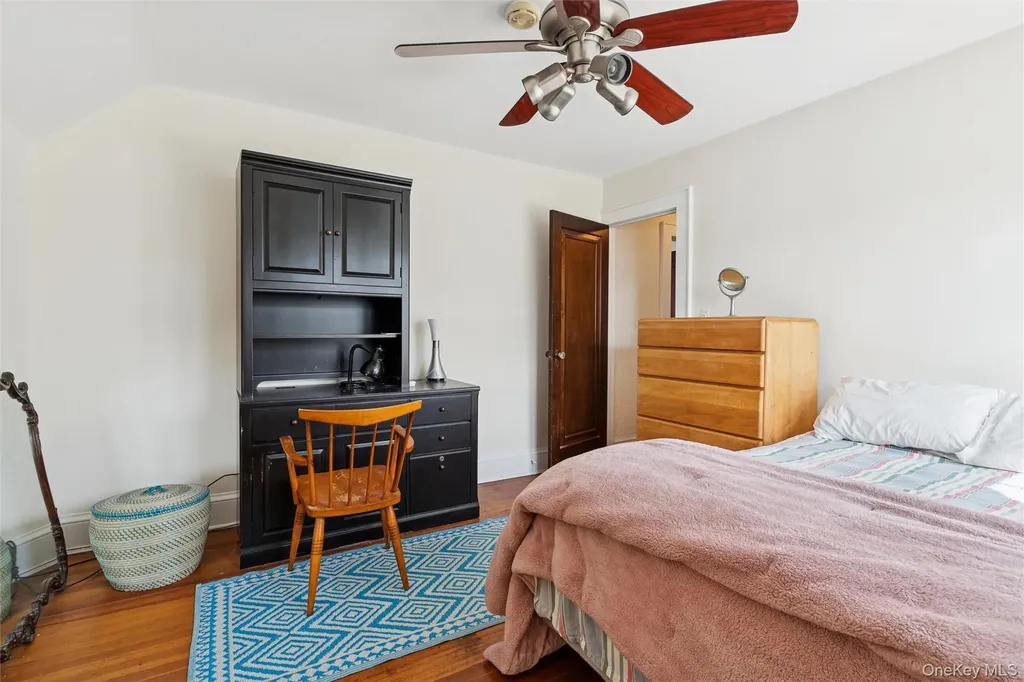 9 Troy Place Merrick NY 11566