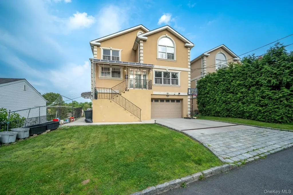 580 Valley Avenue Yonkers NY 10703