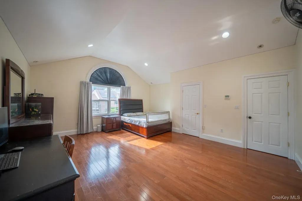 580 Valley Avenue Yonkers NY 10703