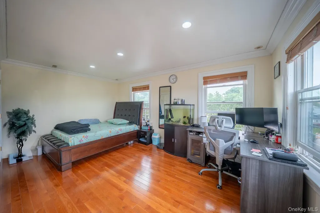 580 Valley Avenue Yonkers NY 10703