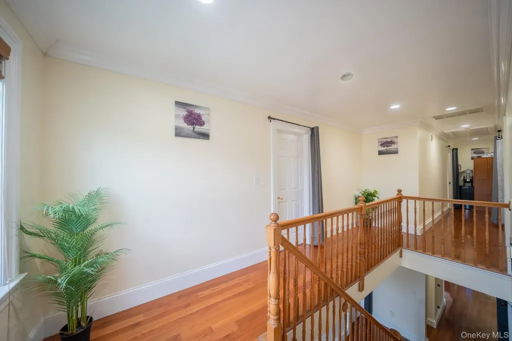 580 Valley Avenue Yonkers NY 10703