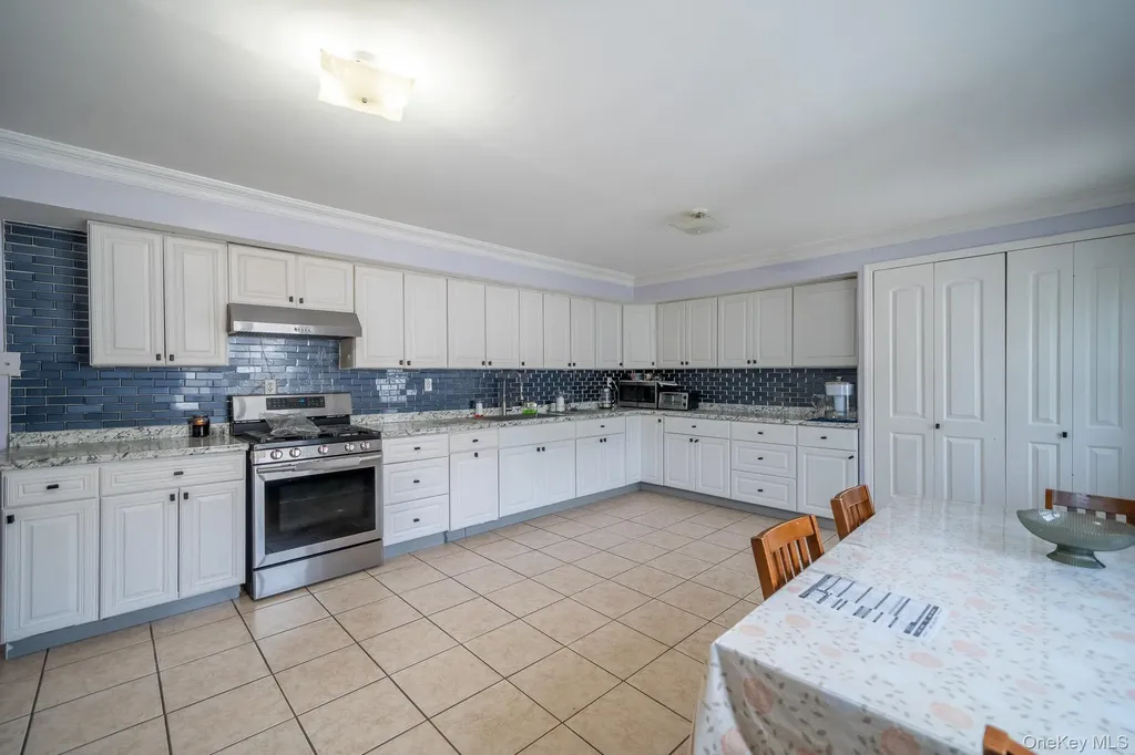 580 Valley Avenue Yonkers NY 10703