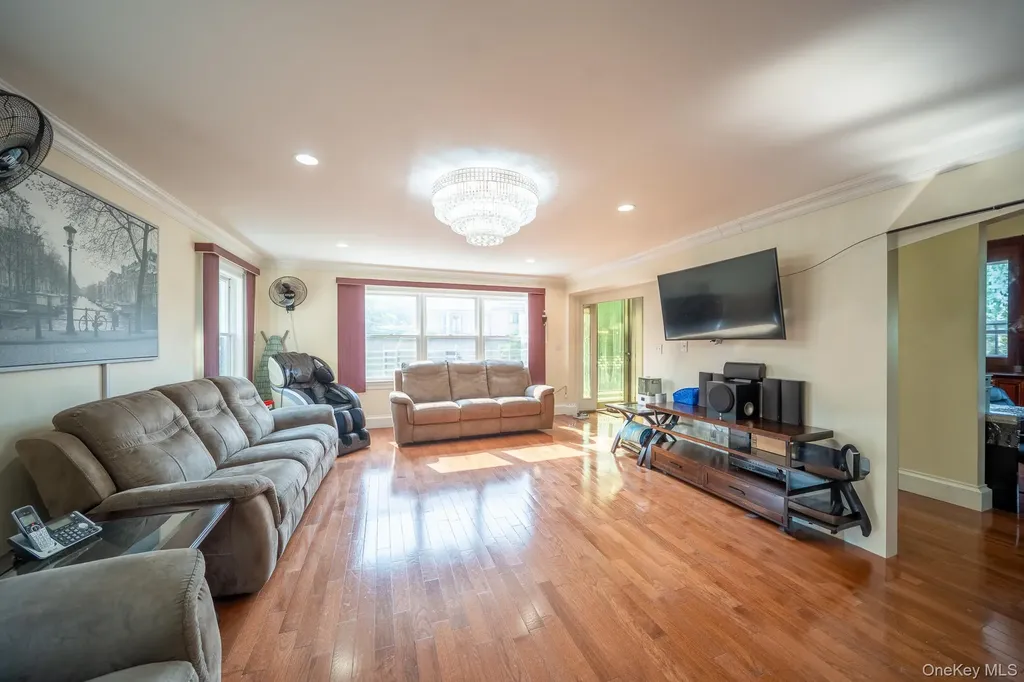 580 Valley Avenue Yonkers NY 10703
