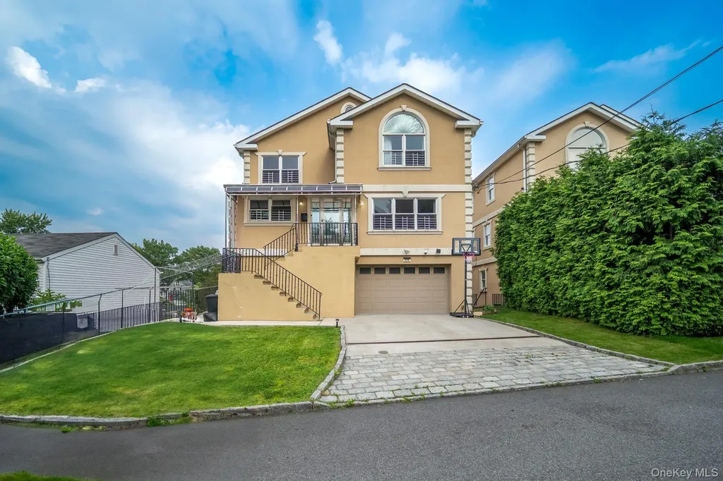 580 Valley Avenue Yonkers NY 10703