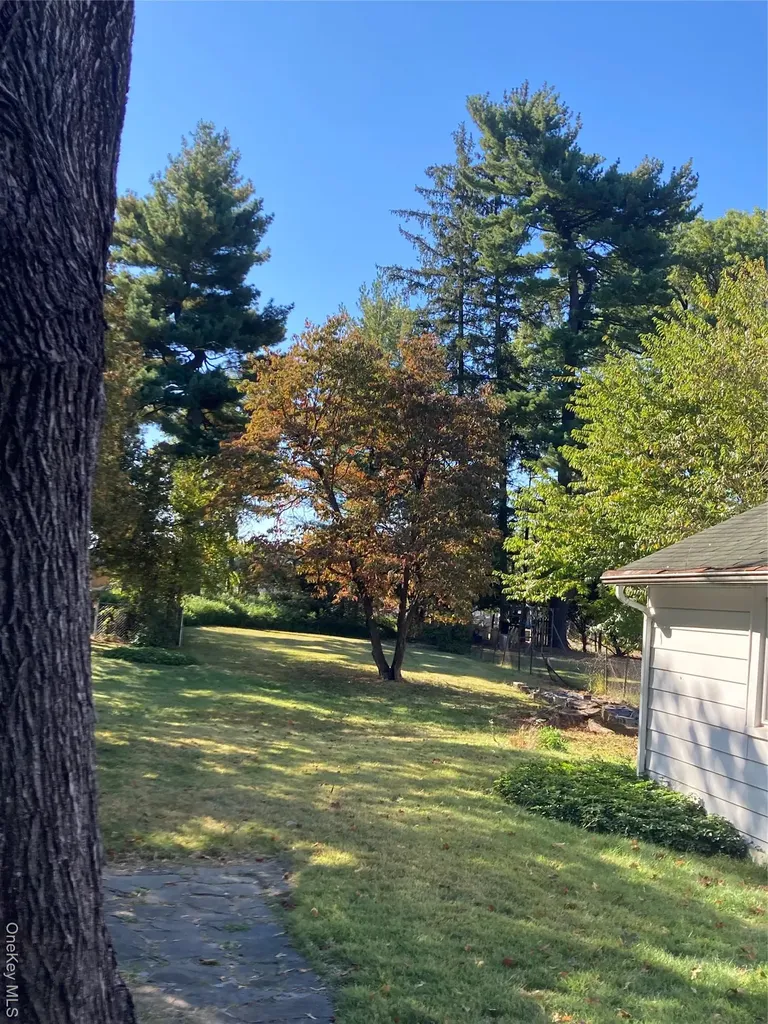 19 Palmer Avenue Nanuet NY 10954