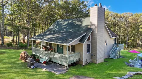 55 Ozeriany Road Barryville NY 12719