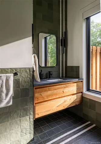 72 Van Tine Road Kerhonkson NY 12446