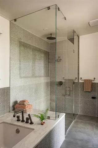 72 Van Tine Road Kerhonkson NY 12446