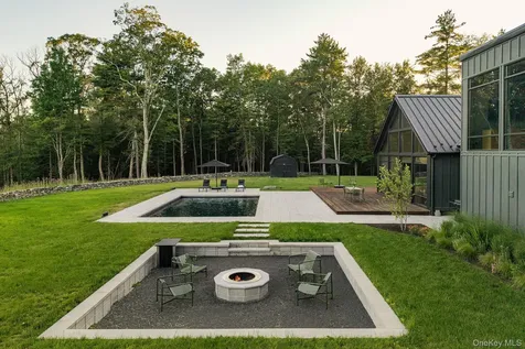 72 Van Tine Road Kerhonkson NY 12446