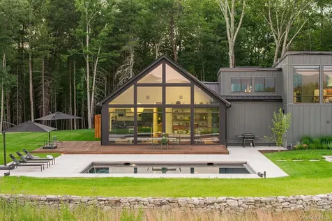 72 Van Tine Road Kerhonkson NY 12446