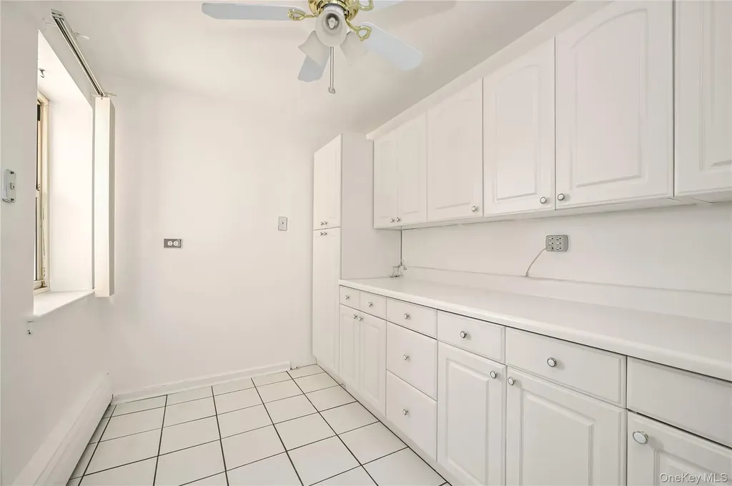 99-10 60ave Corona NY 11368