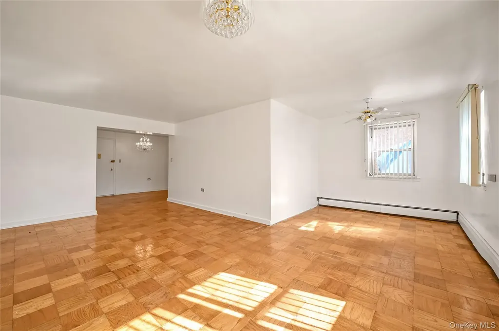 99-10 60ave Corona NY 11368