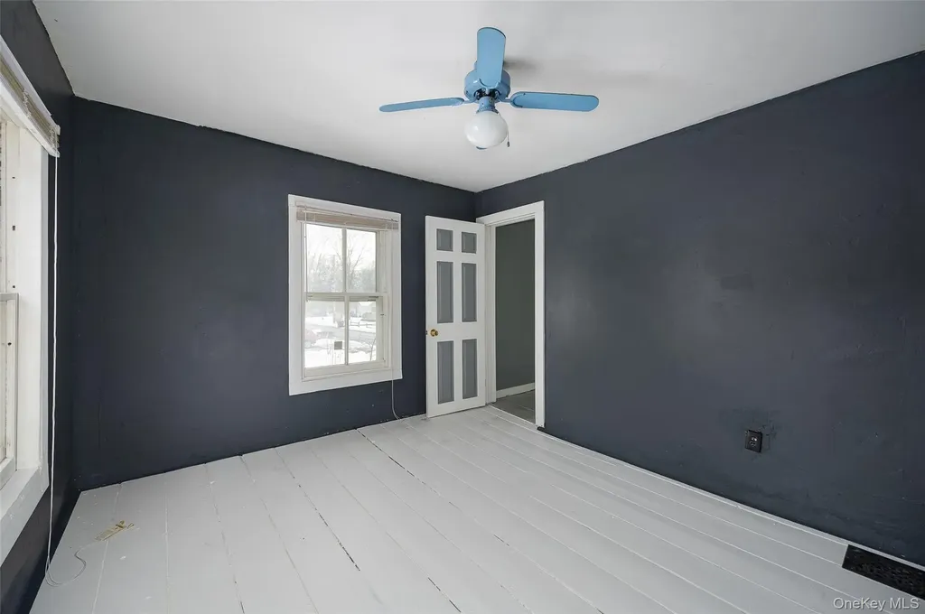 33 Thompson Street Red Hook NY 12571