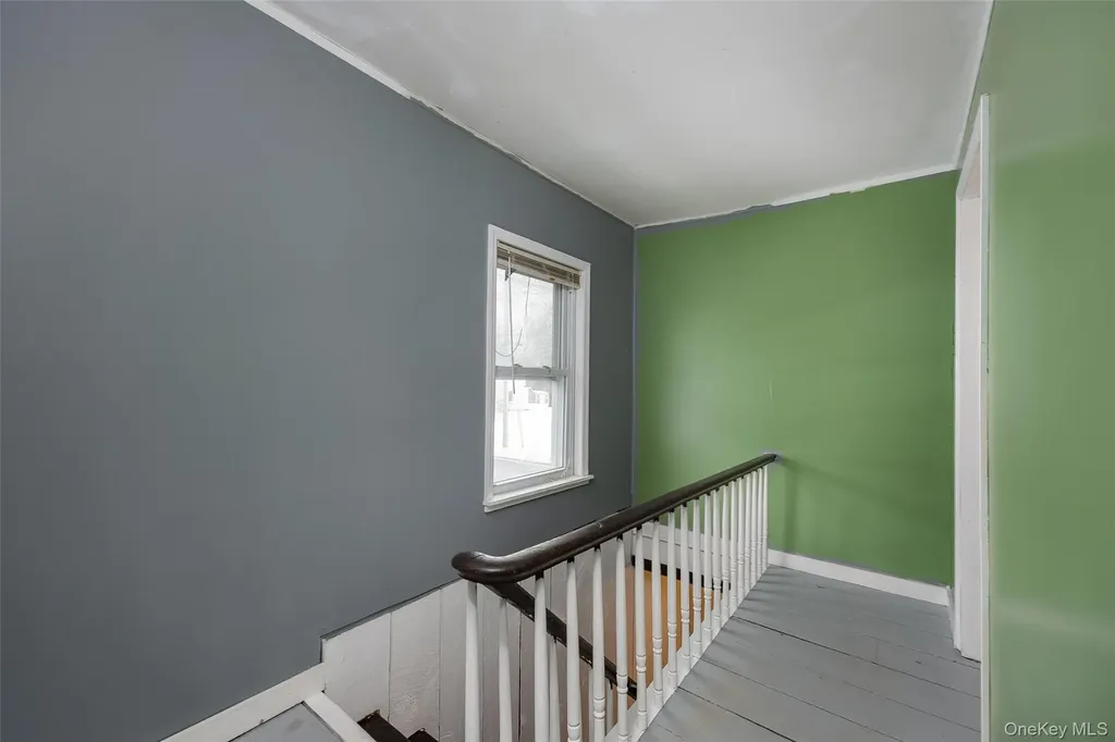 33 Thompson Street Red Hook NY 12571