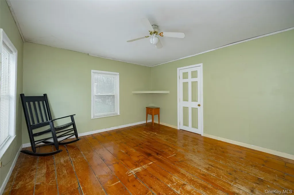 33 Thompson Street Red Hook NY 12571