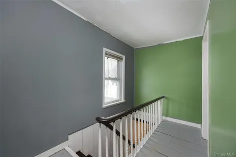 33 Thompson Street Red Hook NY 12571