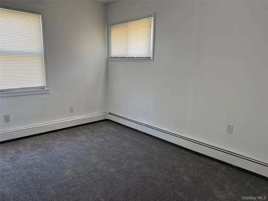 27 Gleaner Lane Levittown NY 11756