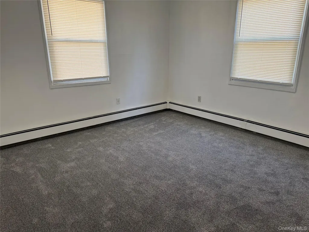 27 Gleaner Lane Levittown NY 11756