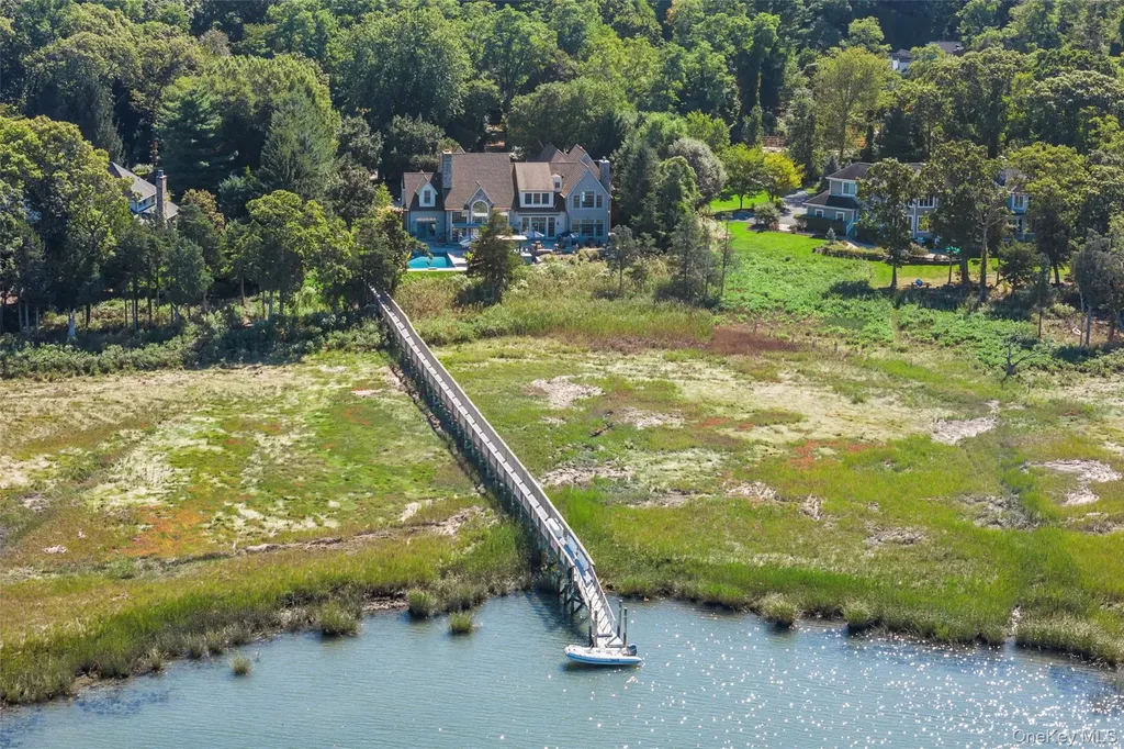 2 Pheasant Run Setauket NY 11733