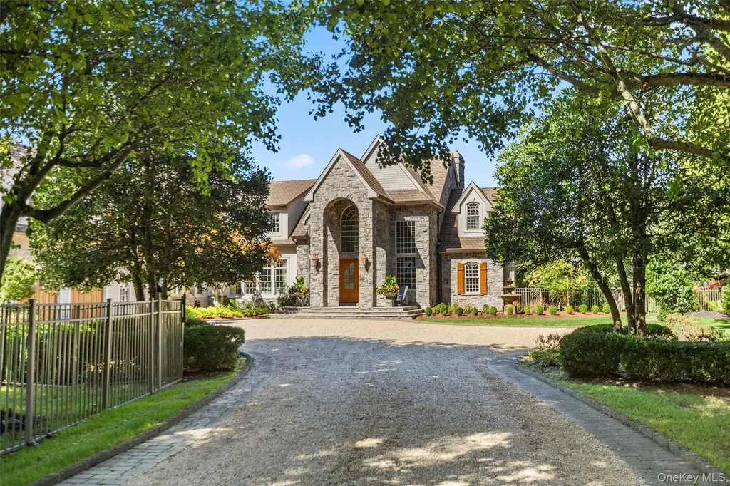 2 Pheasant Run Setauket NY 11733