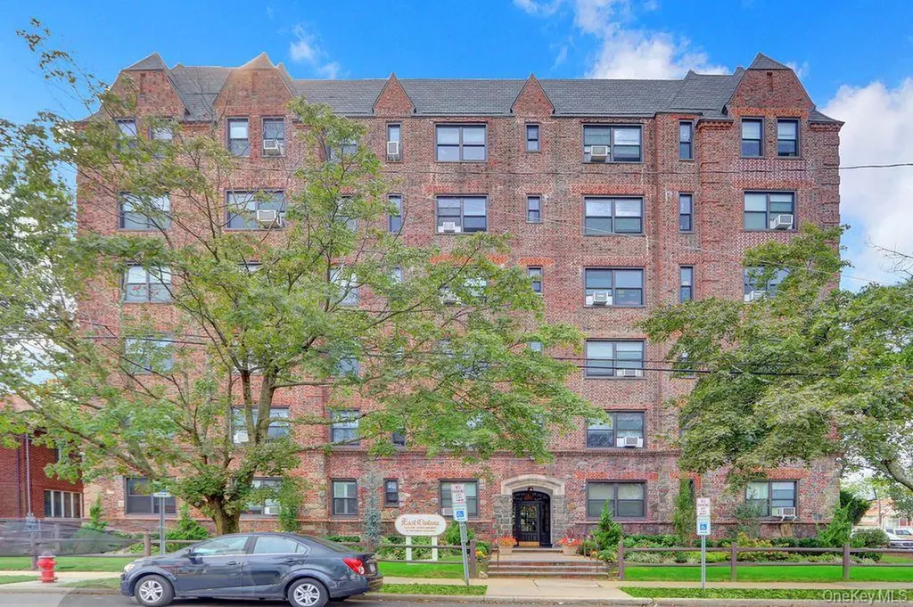 141 Woodmere Boulevard Woodmere NY 11598