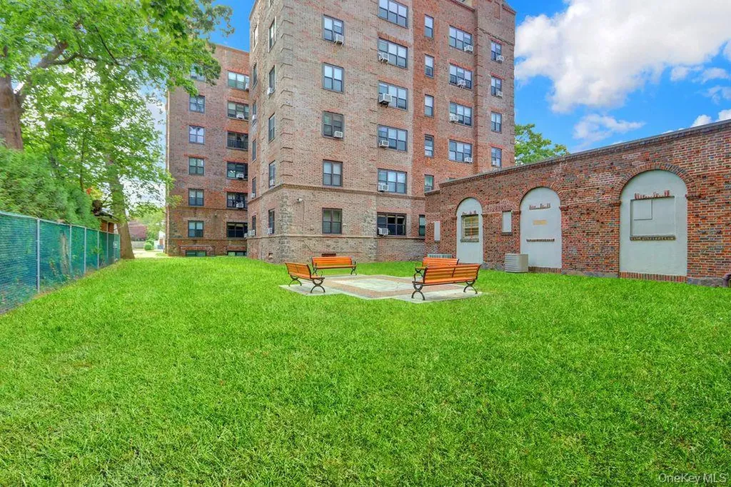 141 Woodmere Boulevard Woodmere NY 11598
