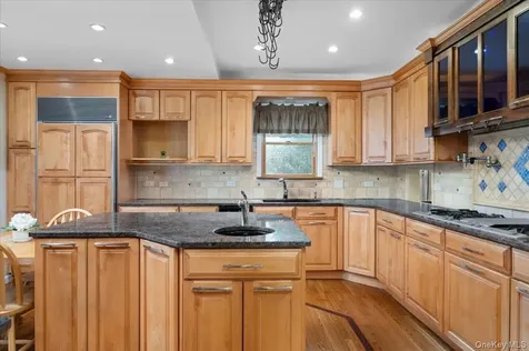 140 Columbus Avenue Valhalla NY 10595