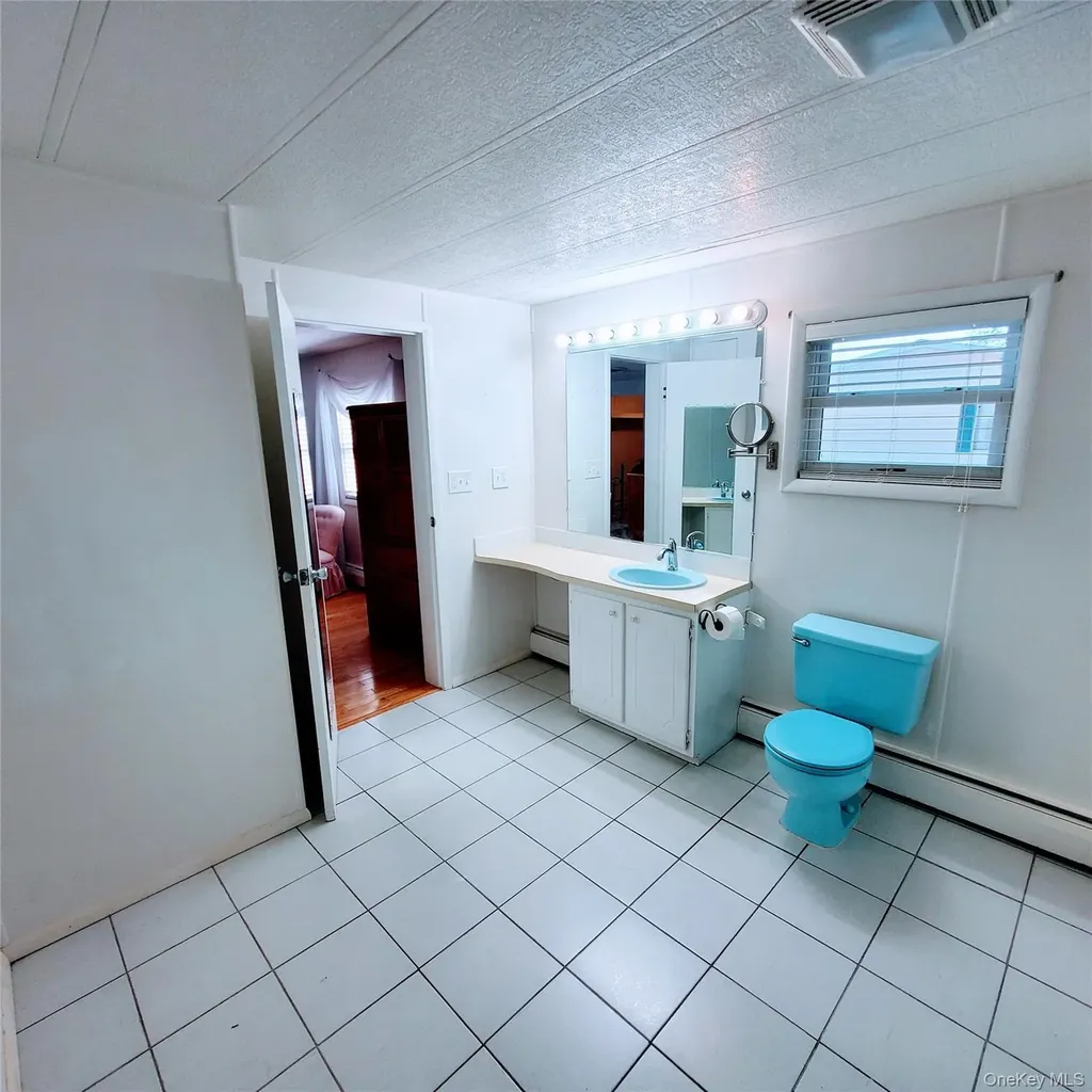 29 Perry Road Hyde Park NY 12538