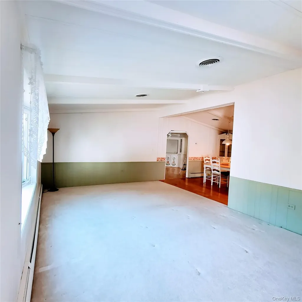 29 Perry Road Hyde Park NY 12538