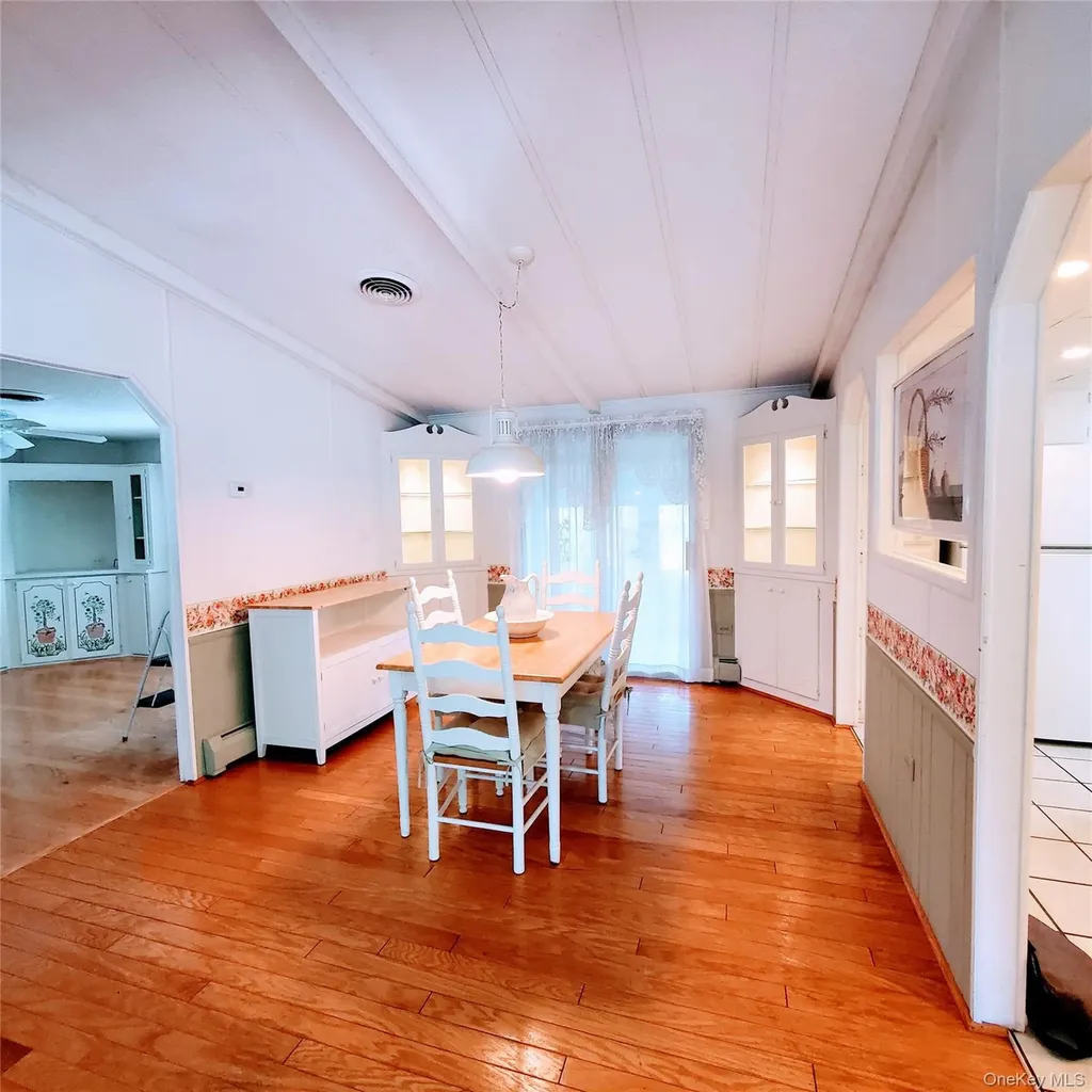 29 Perry Road Hyde Park NY 12538