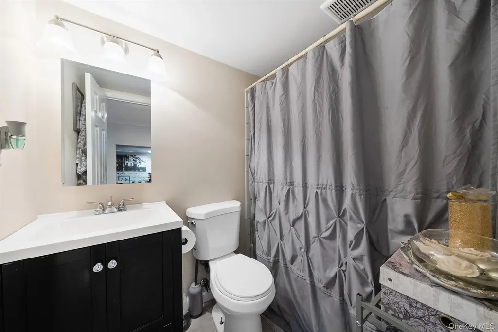 139 Forrest Avenue Shirley NY 11967
