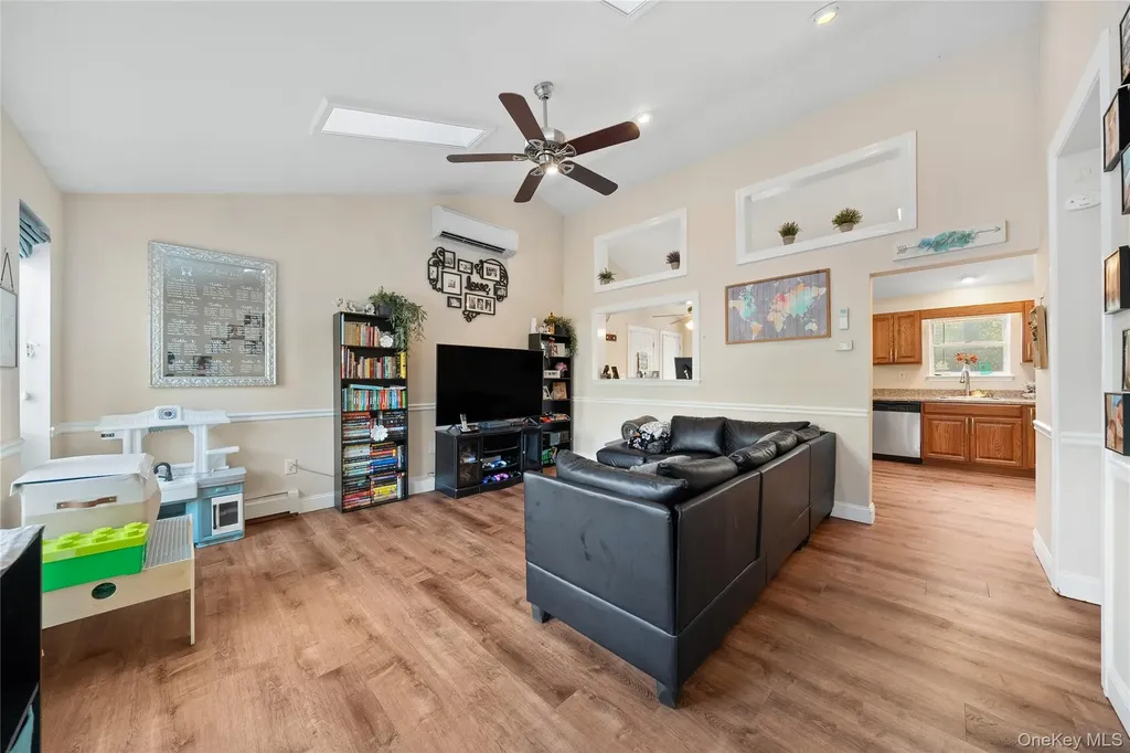 139 Forrest Avenue Shirley NY 11967