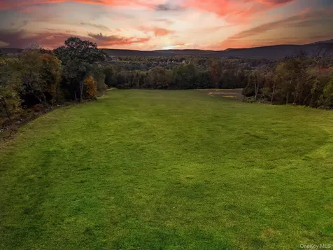 728 State Route 302 Pine Bush NY 12566
