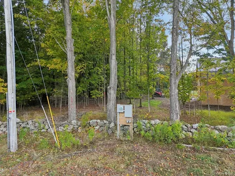728 State Route 302 Pine Bush NY 12566