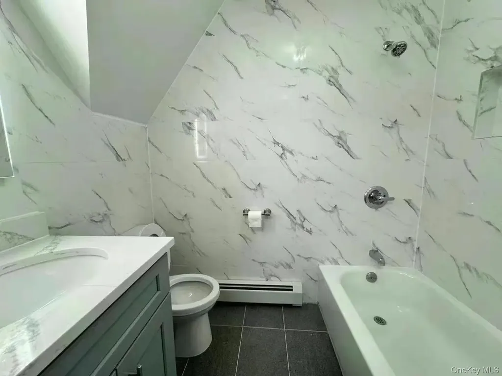 345 Plainfield Avenue Floral Park NY 11001