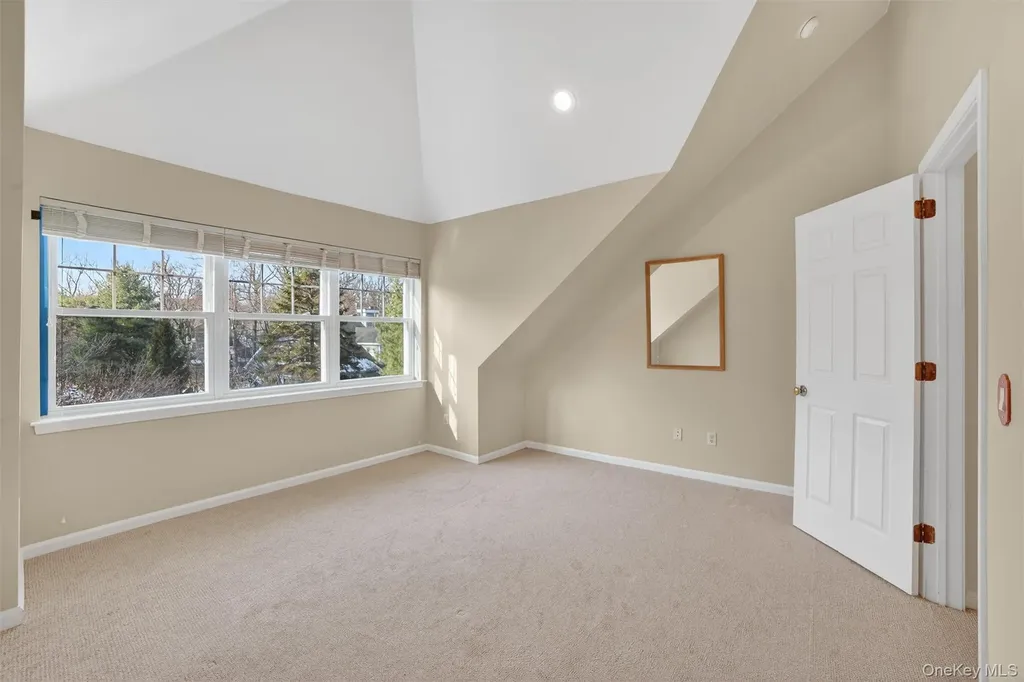 14 Pond View Lane Ossining NY 10562