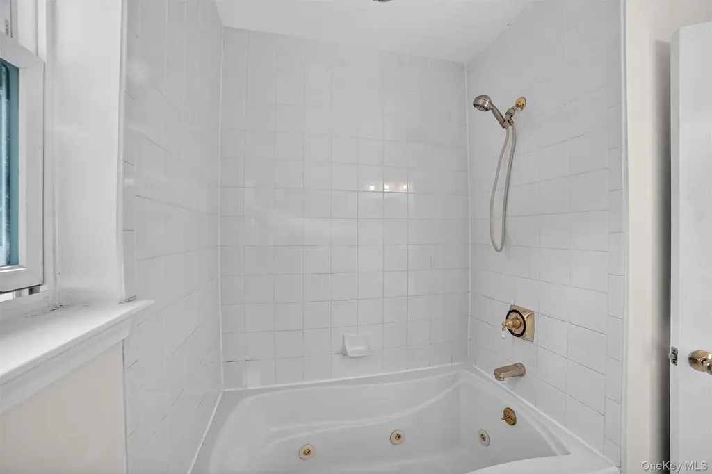 14 Pond View Lane Ossining NY 10562