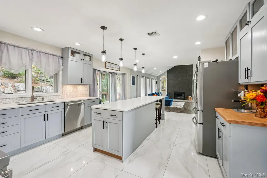 12 Johnson Drive Stony Point NY 10980