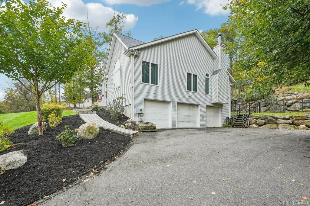12 Johnson Drive Stony Point NY 10980